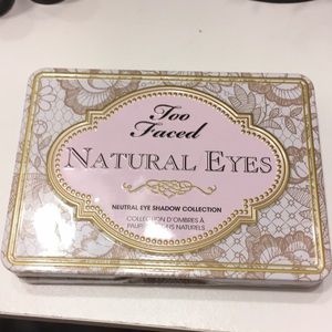 Eye shadow Mac and too faced pallet